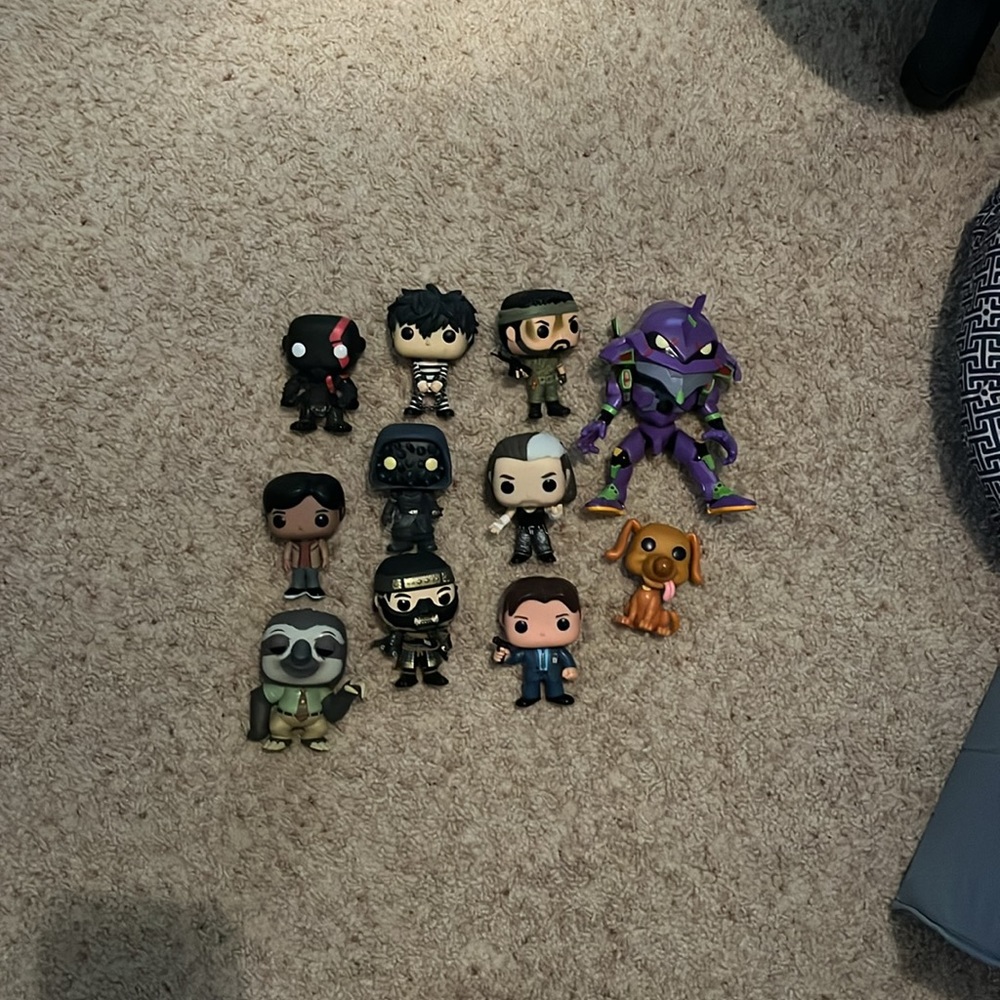 Funko Pop Lot - Picture 2 of 2